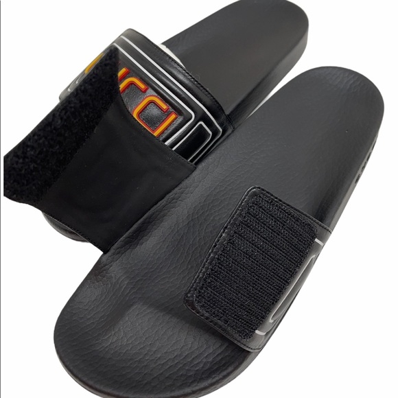 Gucci Logo Black Leather Men’s Pool Slides - Picture 8 of 15